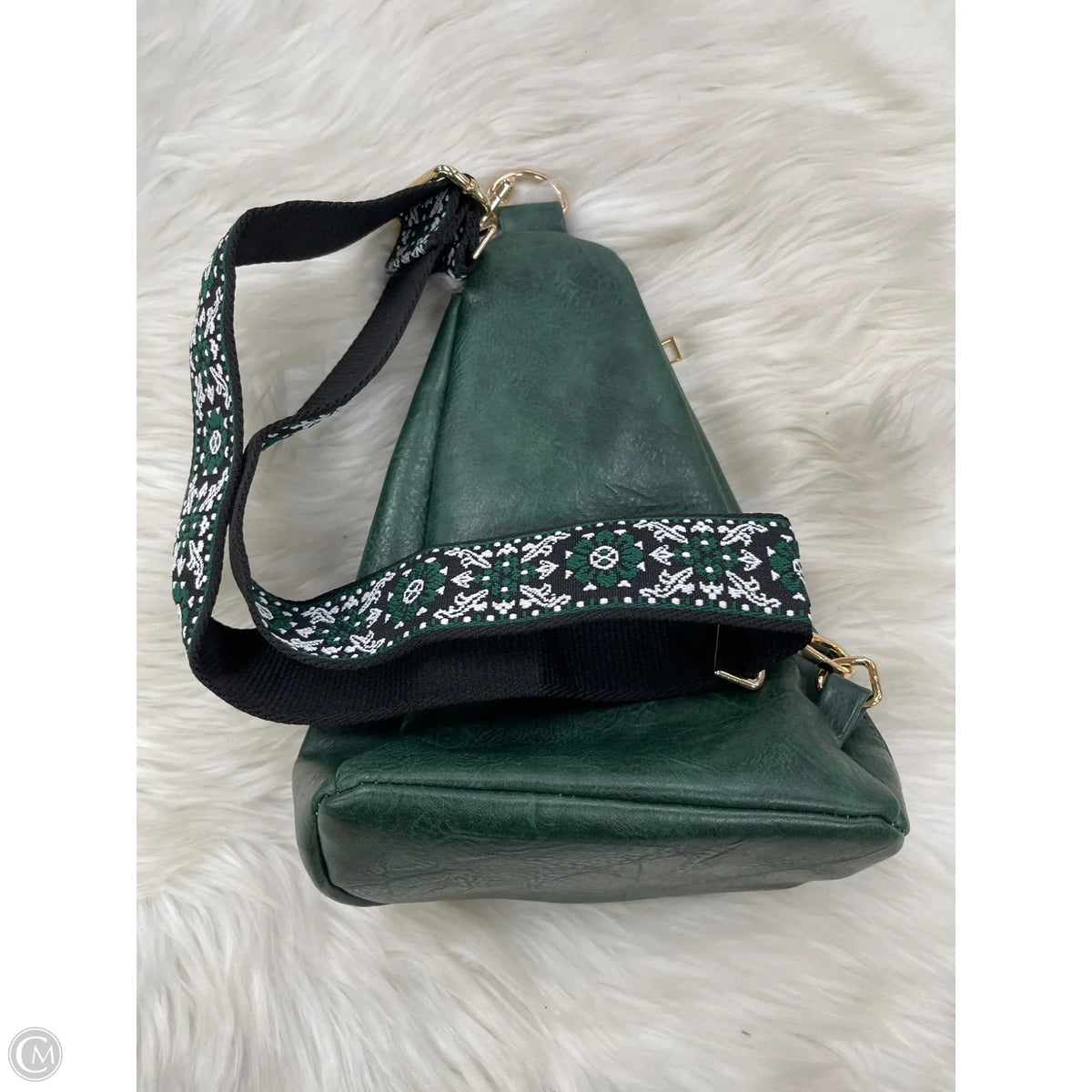 Crossbody By Clothes Mentor, Size: Medium