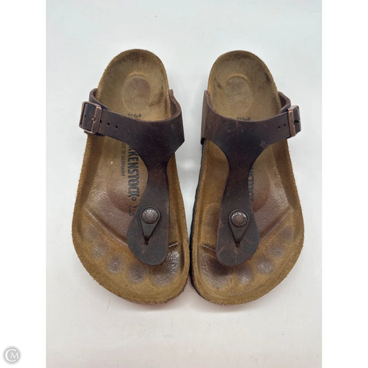 Sandals Flats By Birkenstock In Brown, Size: 5