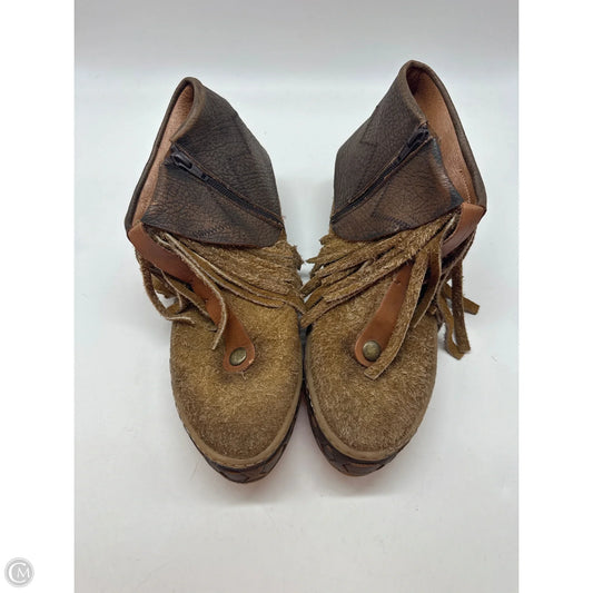 Boots Ankle Flats By Free People In Tan, Size: 7.5