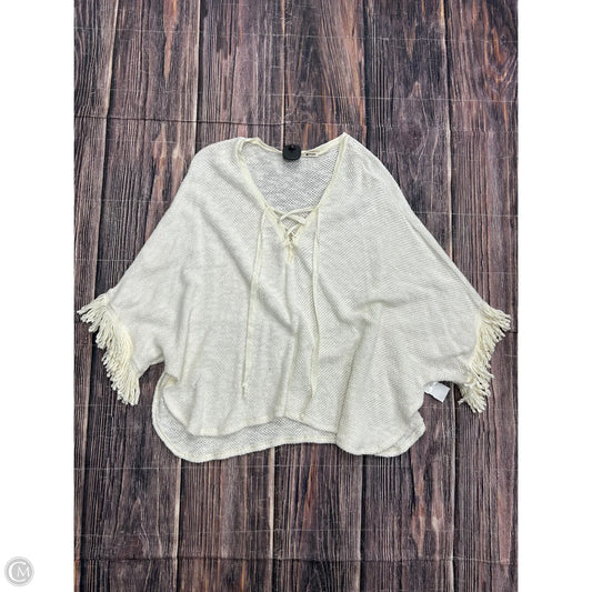 Sweater By Clothes Mentor In Cream, Size: S