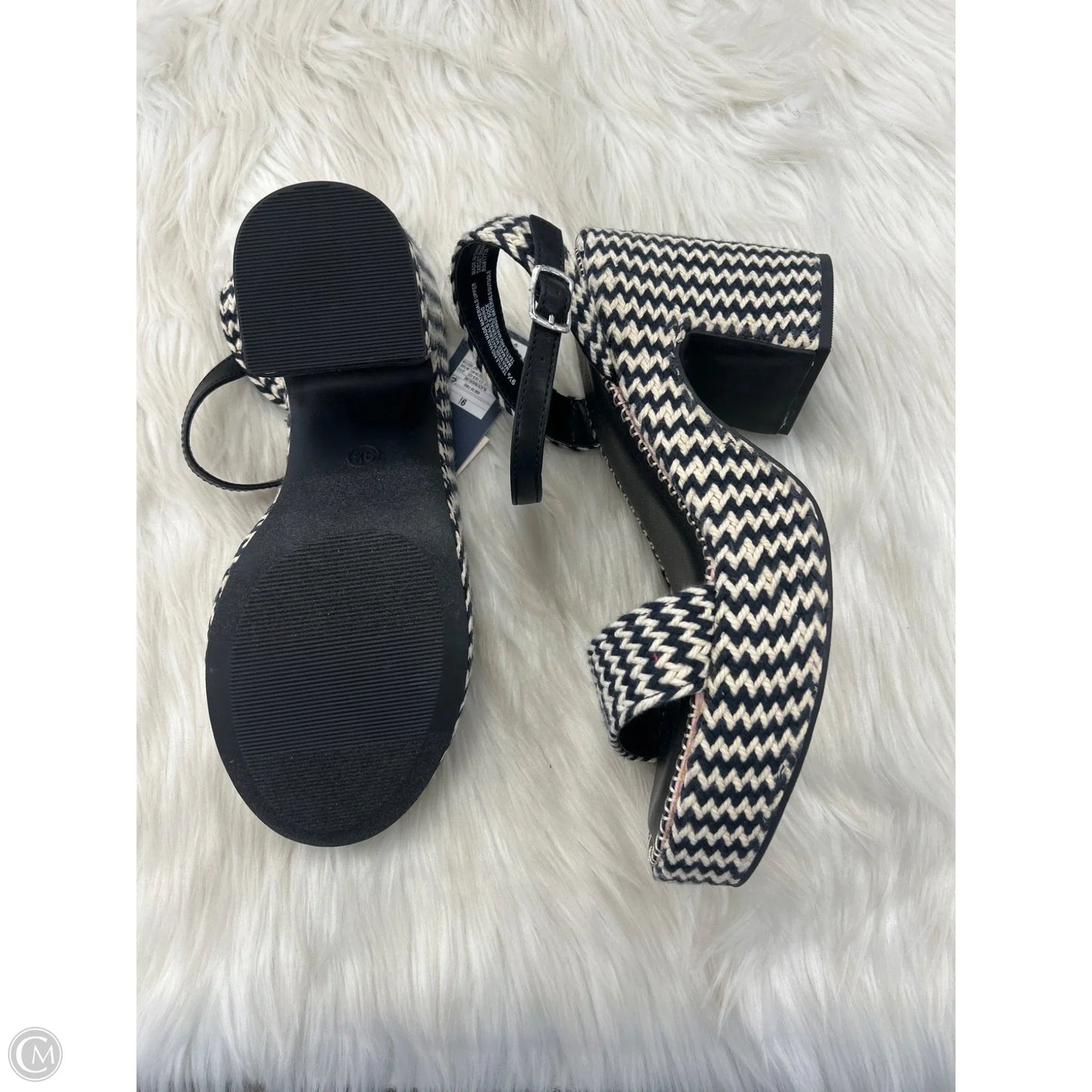Sandals Heels Block By Universal Thread In Black, Size: 9.5