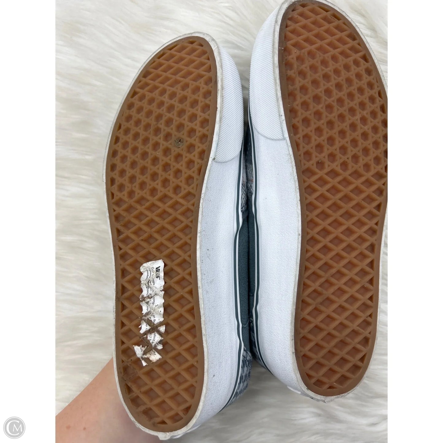 Shoes Sneakers By Vans In Grey, Size: 9.5