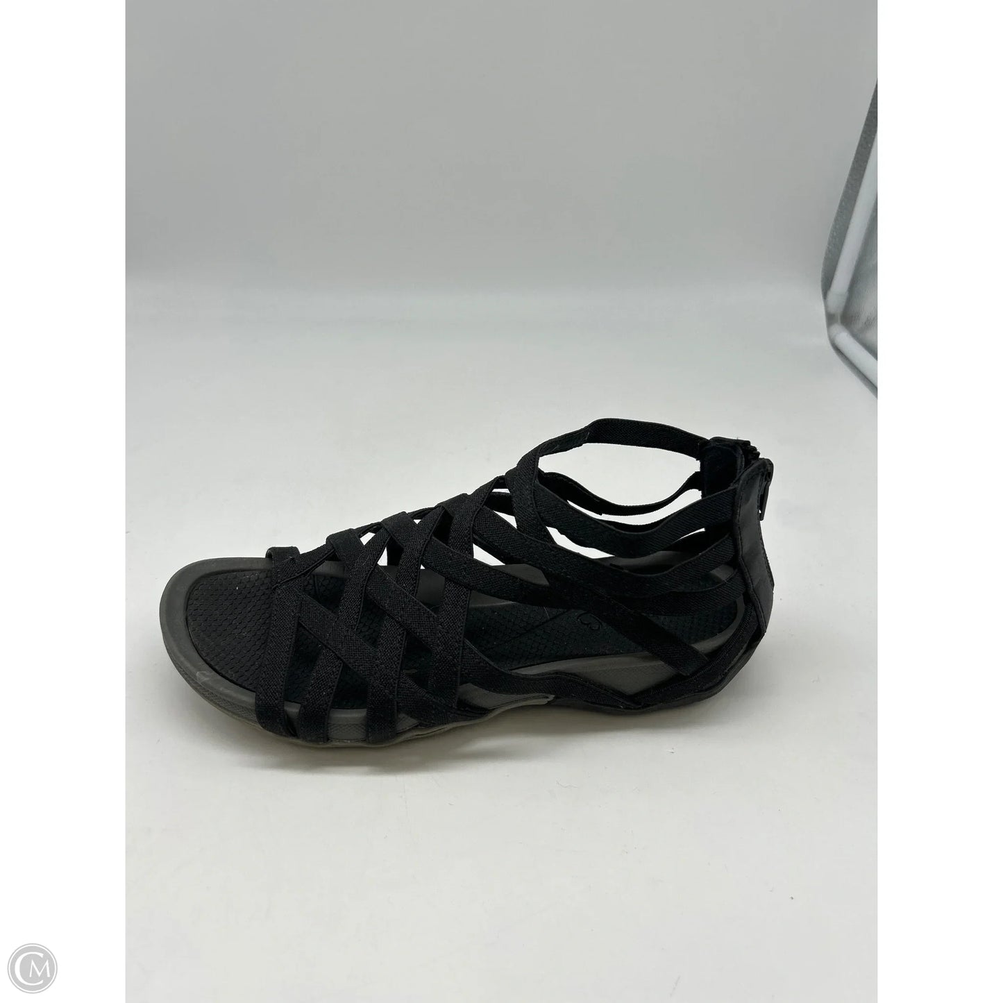 Sandals Flats By Bare Traps In Black, Size: 7