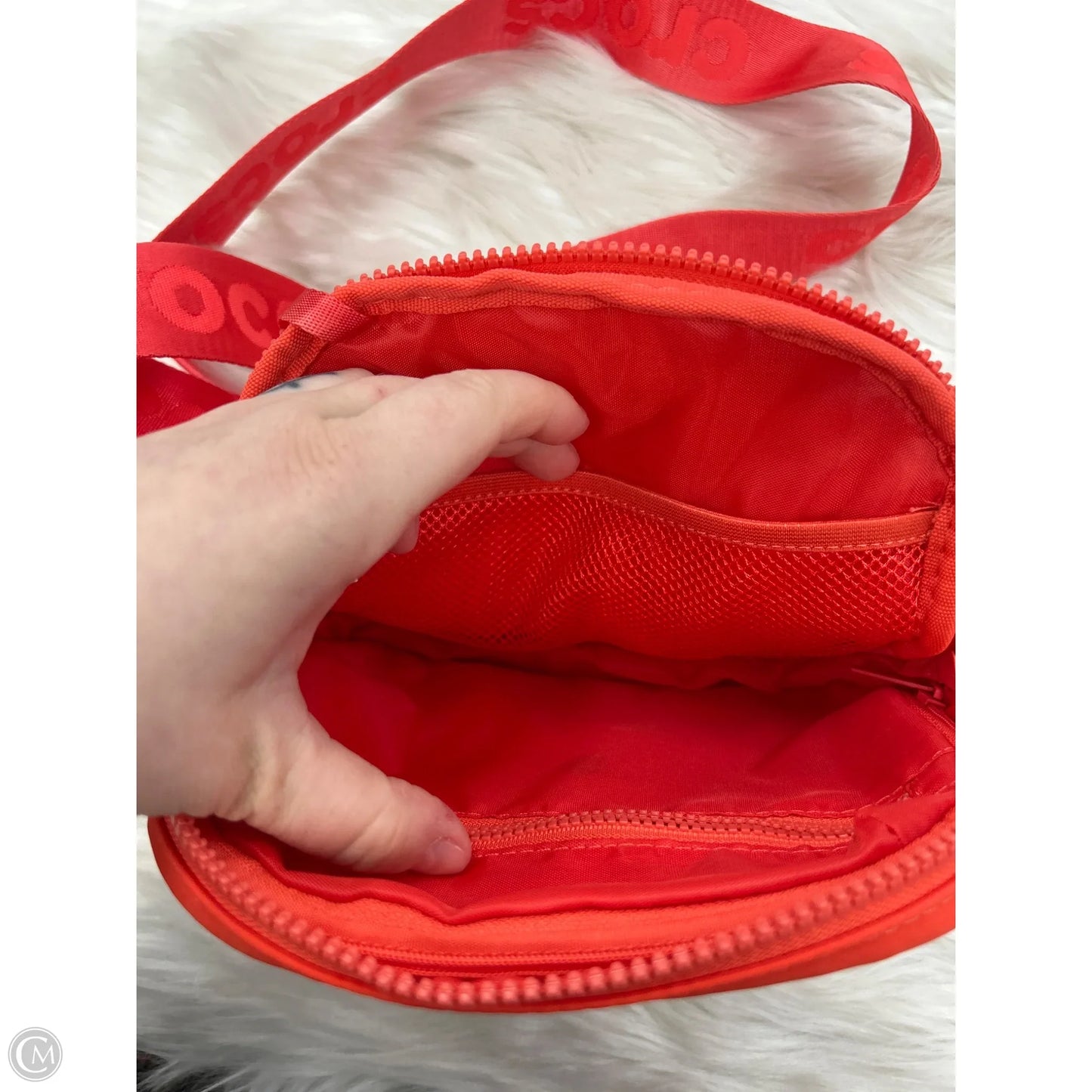Belt Bag By Crocs, Size: Medium