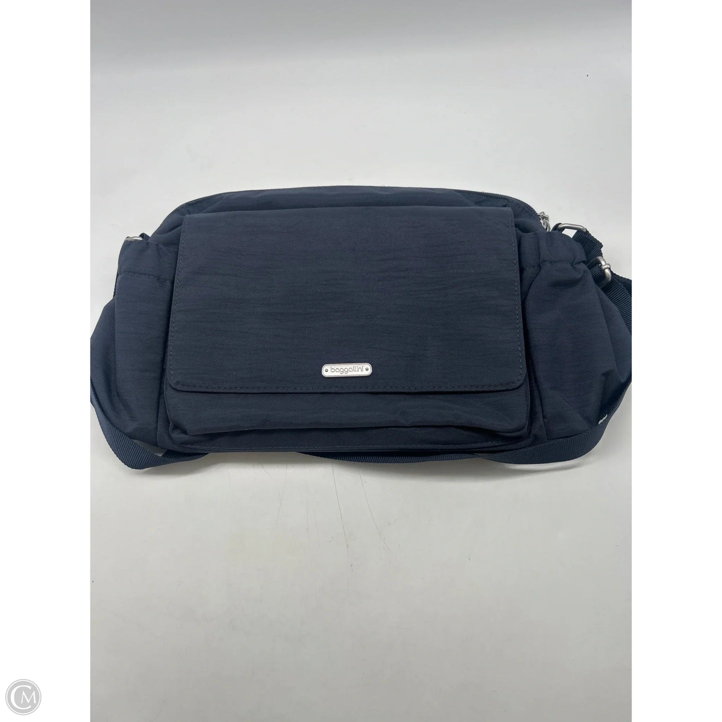 Handbag By Baggallini, Size: Medium