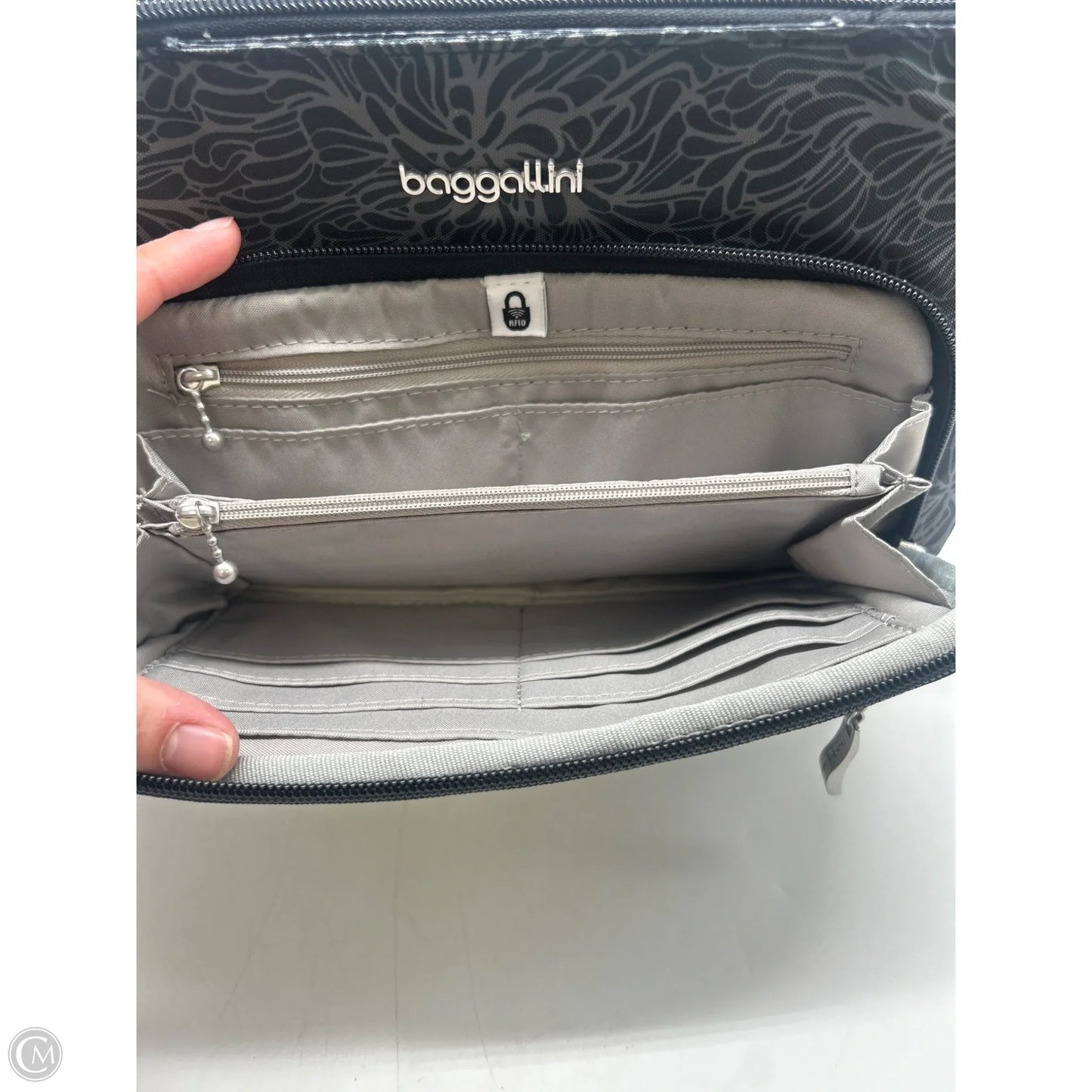 Handbag By Baggallini, Size: Medium