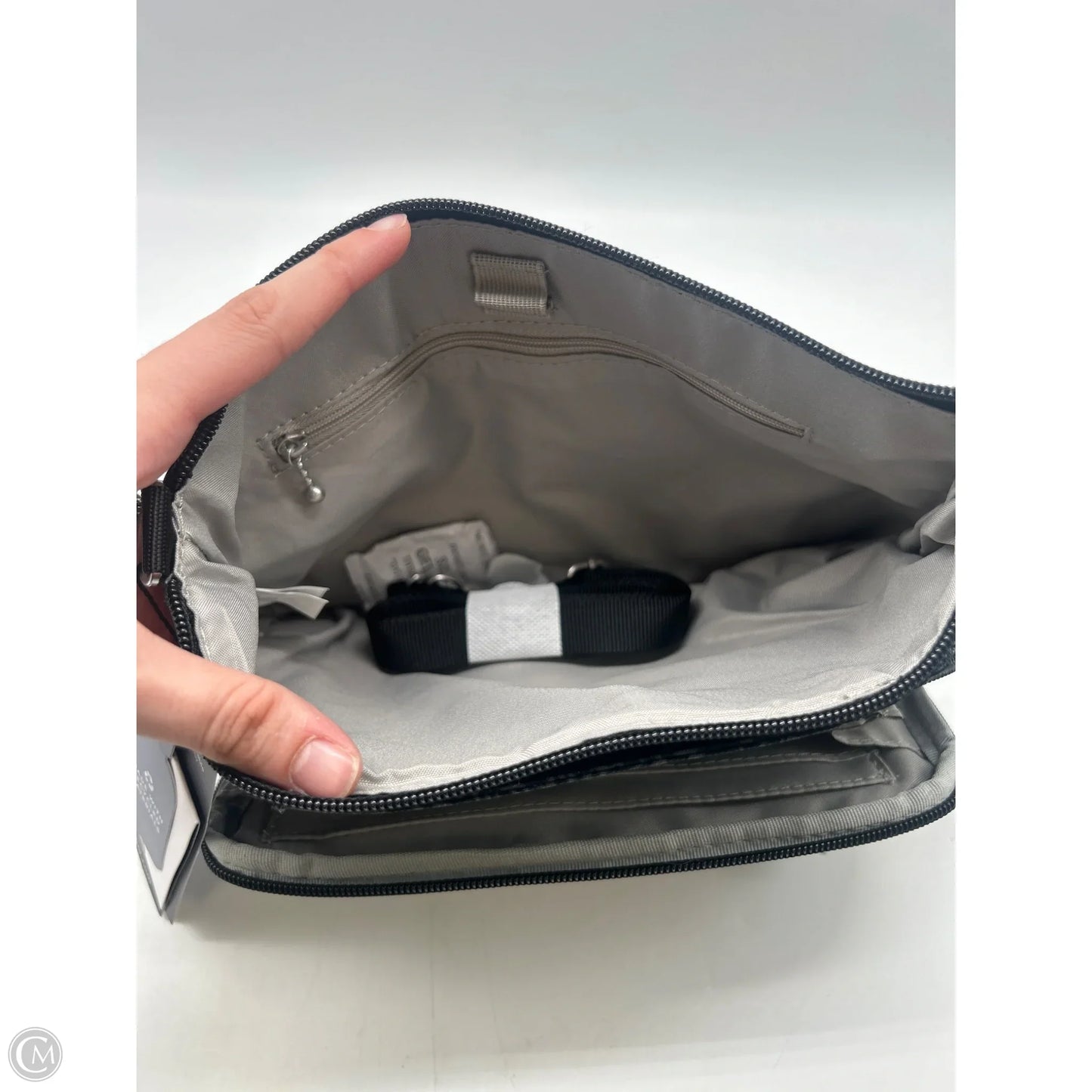 Handbag By Baggallini, Size: Medium