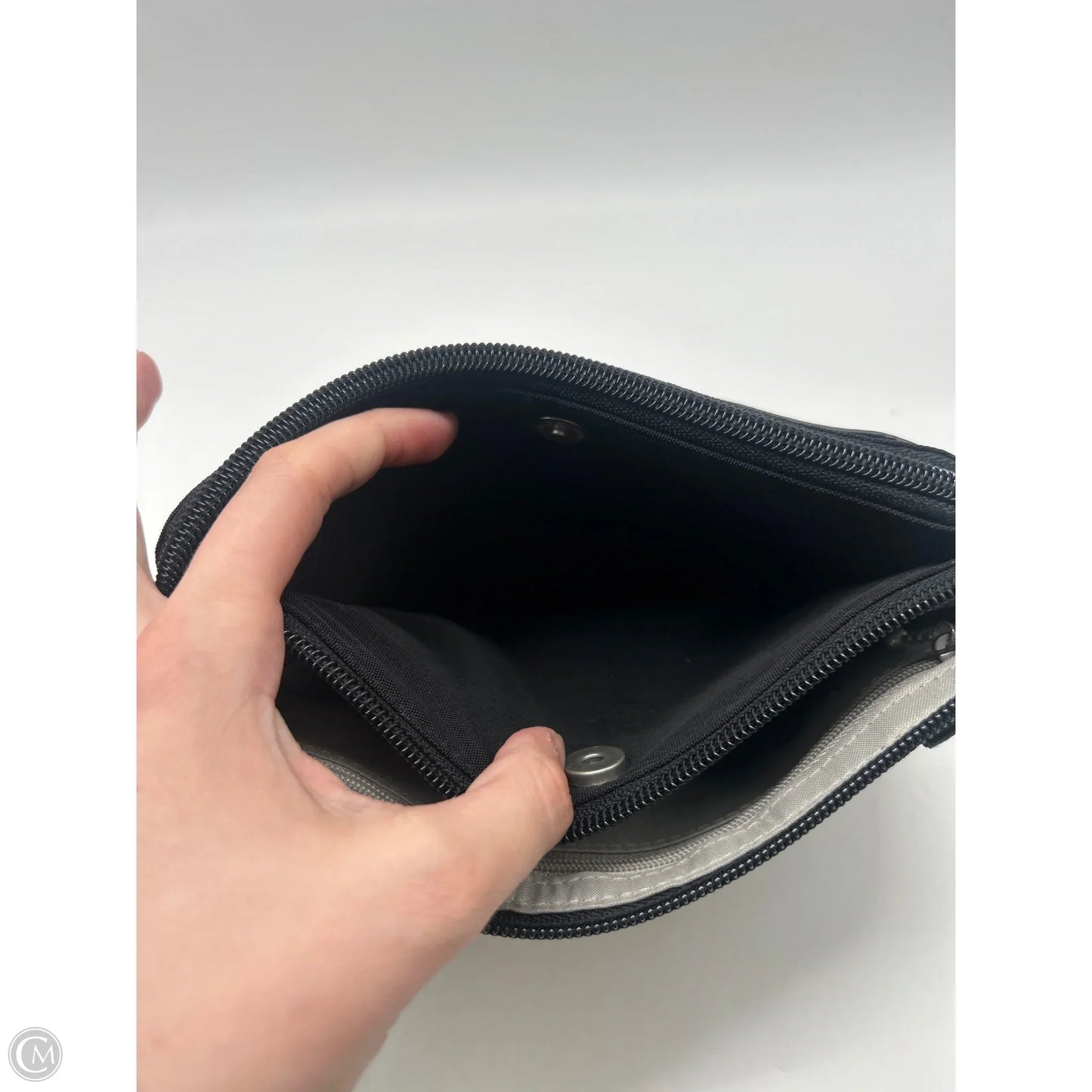 Crossbody By Baggallini, Size: Small
