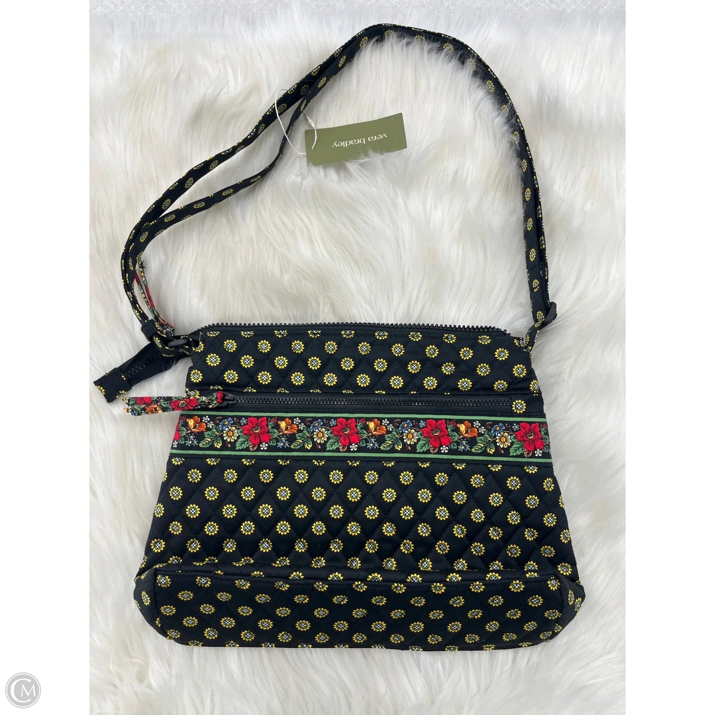 Handbag By Vera Bradley, Size: Medium