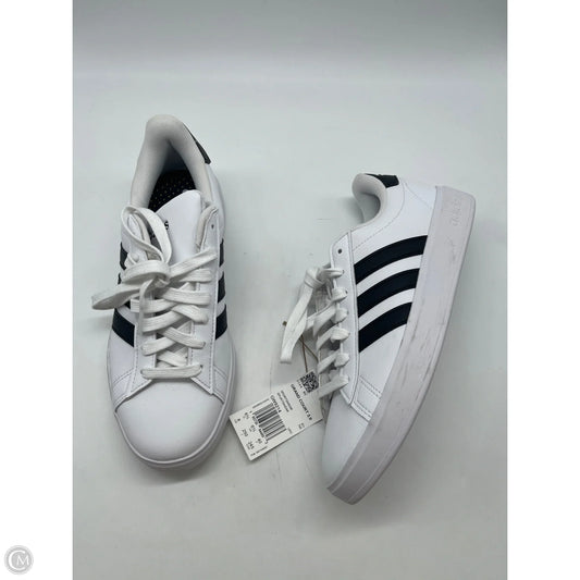 Shoes Sneakers By Adidas In Black & White, Size: 8
