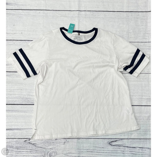 Top Short Sleeve By Maurices In White, Size: 1x
