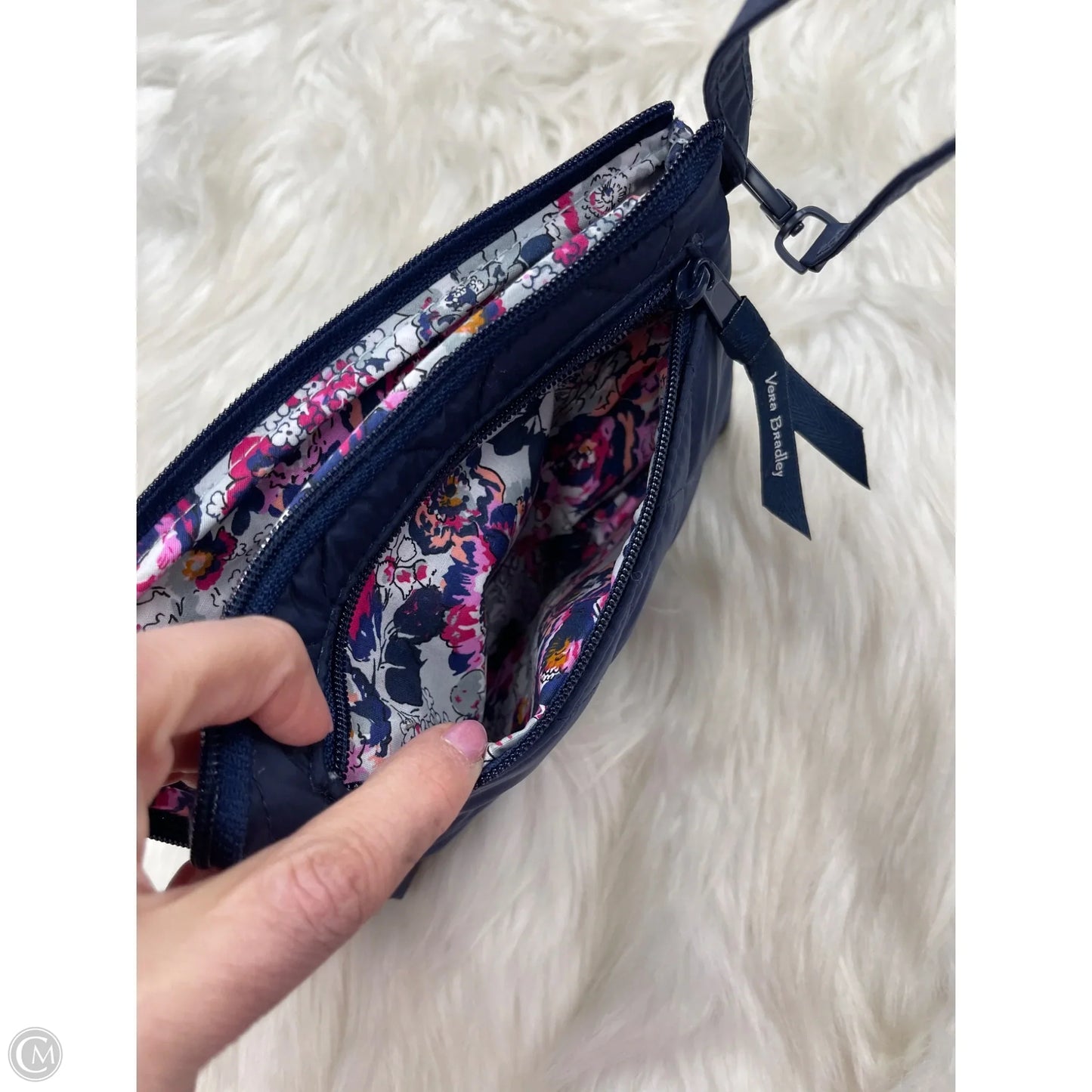 Wristlet By Vera Bradley, Size: Medium