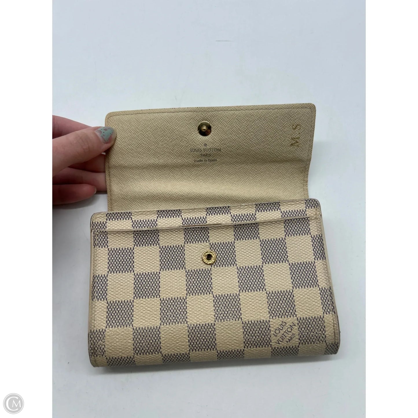 Wallet Luxury Designer By Louis Vuitton, Size: Medium