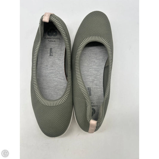 Shoes Flats By Clarks In Green, Size: 8.5