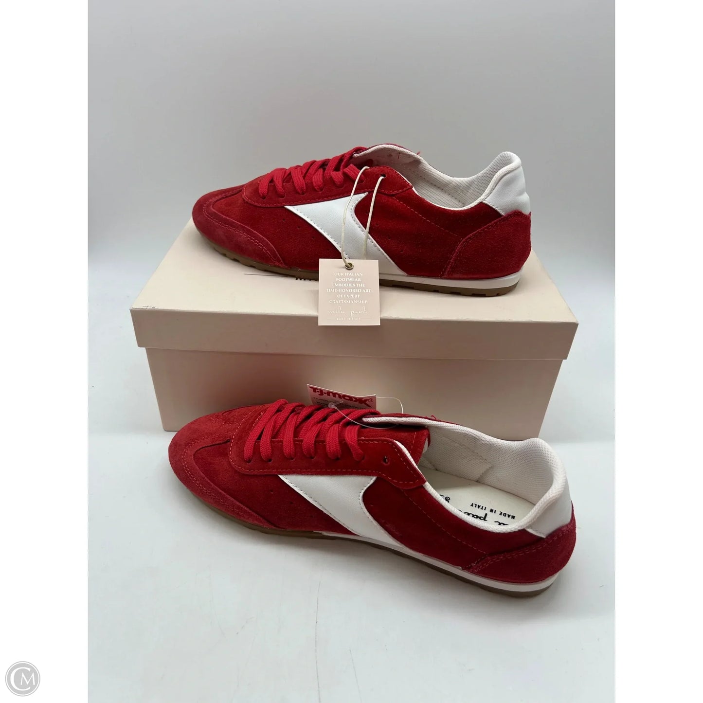 Shoes Athletic By Clothes Mentor In Red, Size: 8