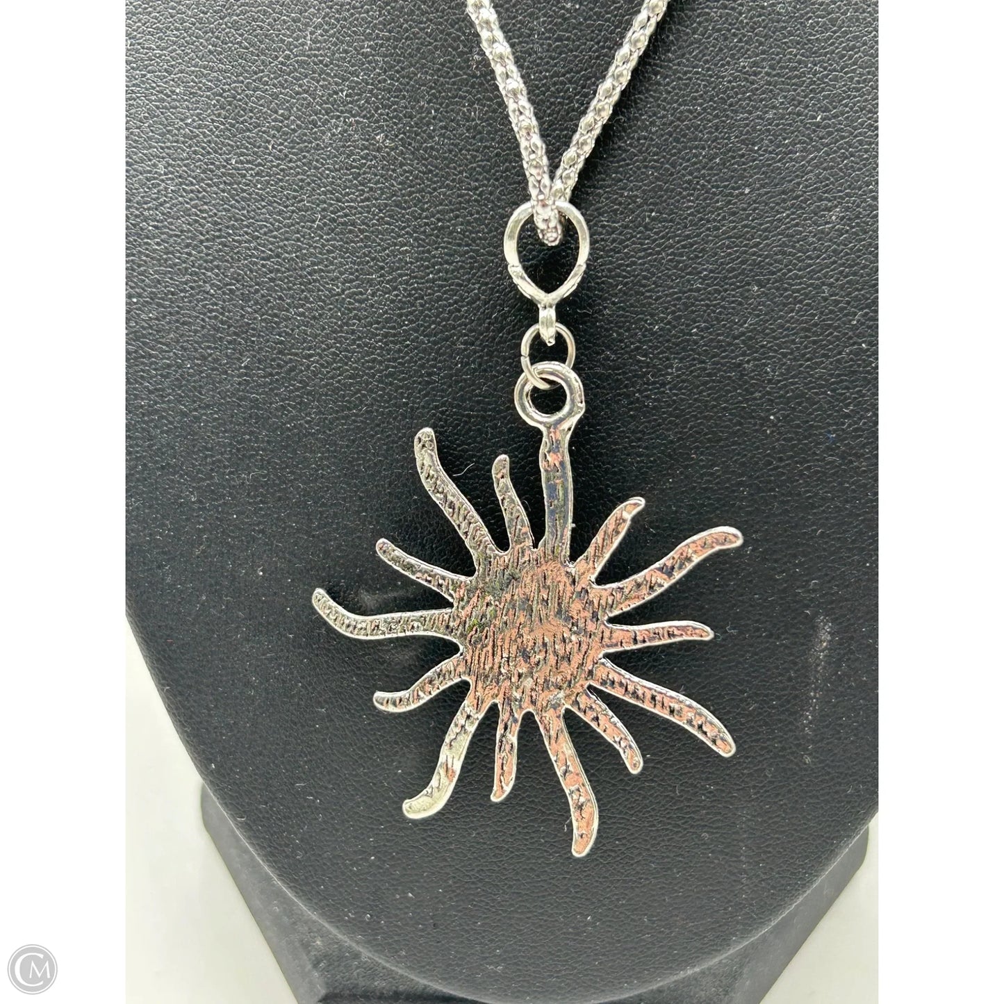 Necklace Pendant By Clothes Mentor