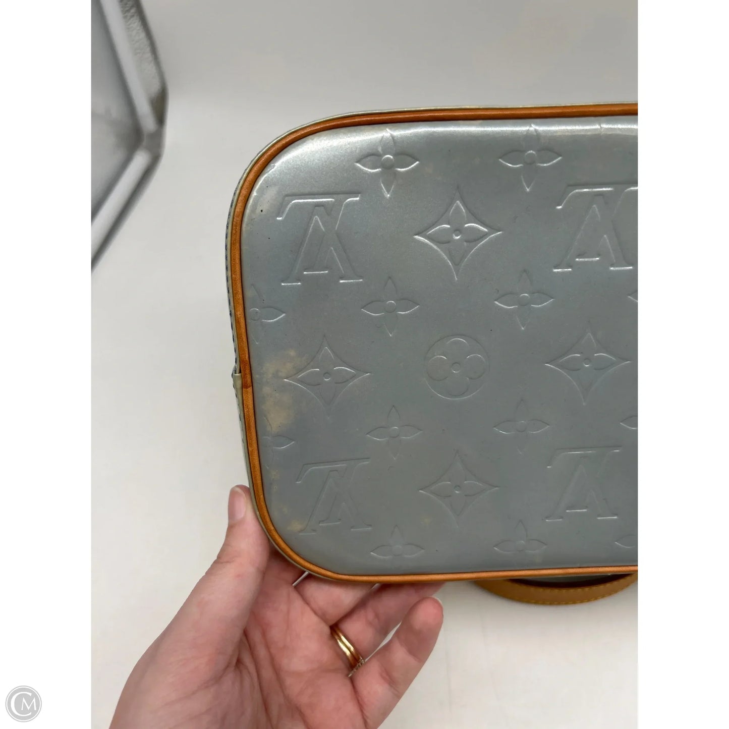 Handbag Luxury Designer By Louis Vuitton, Size: Medium