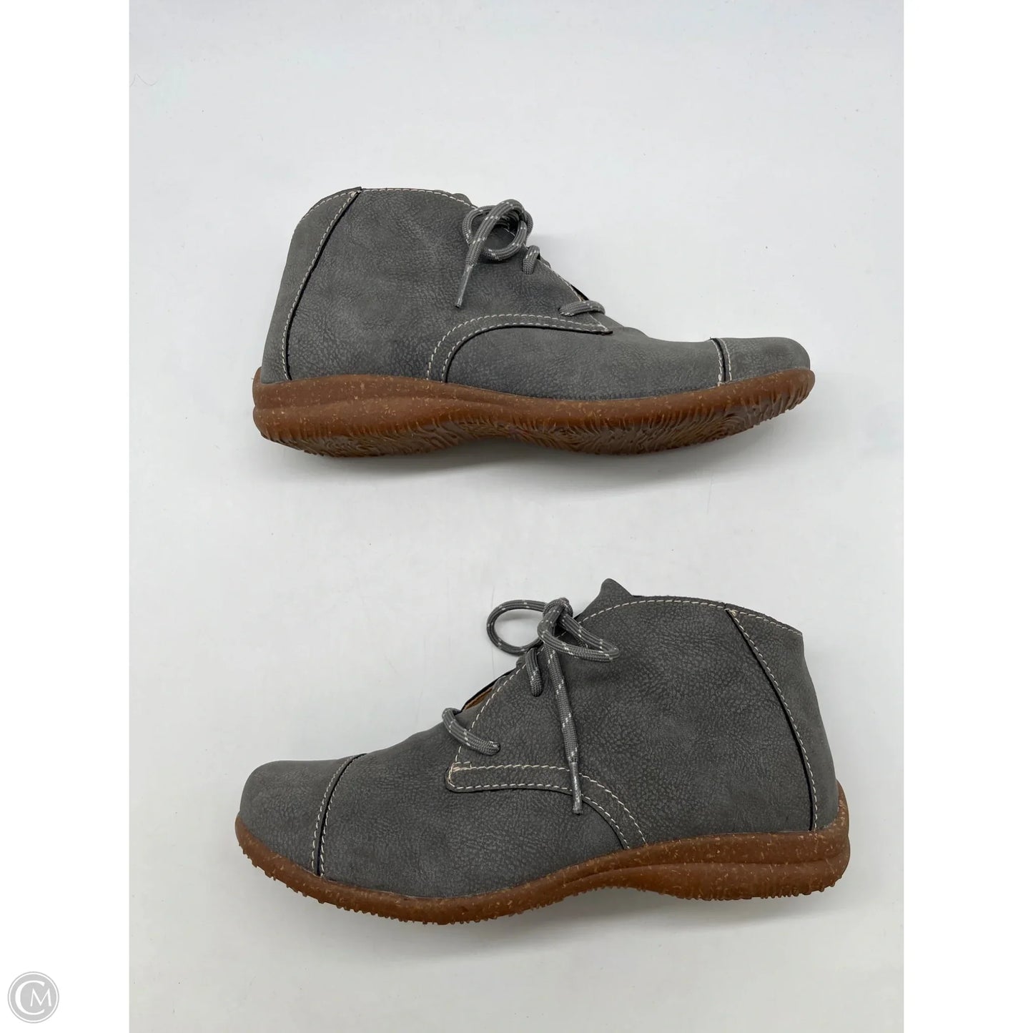 Shoes Flats By Boc In Grey, Size: 7