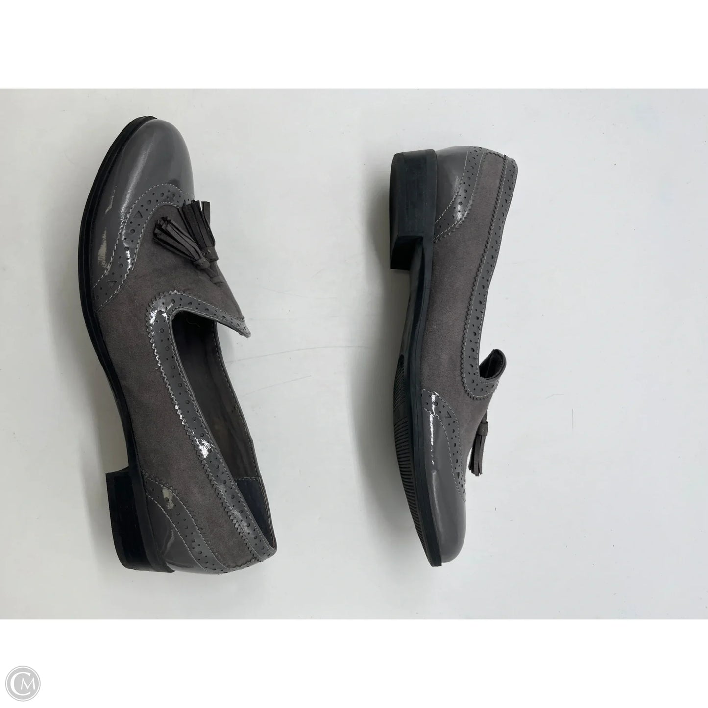 Shoes Flats By Unisa In Grey, Size: 6.5
