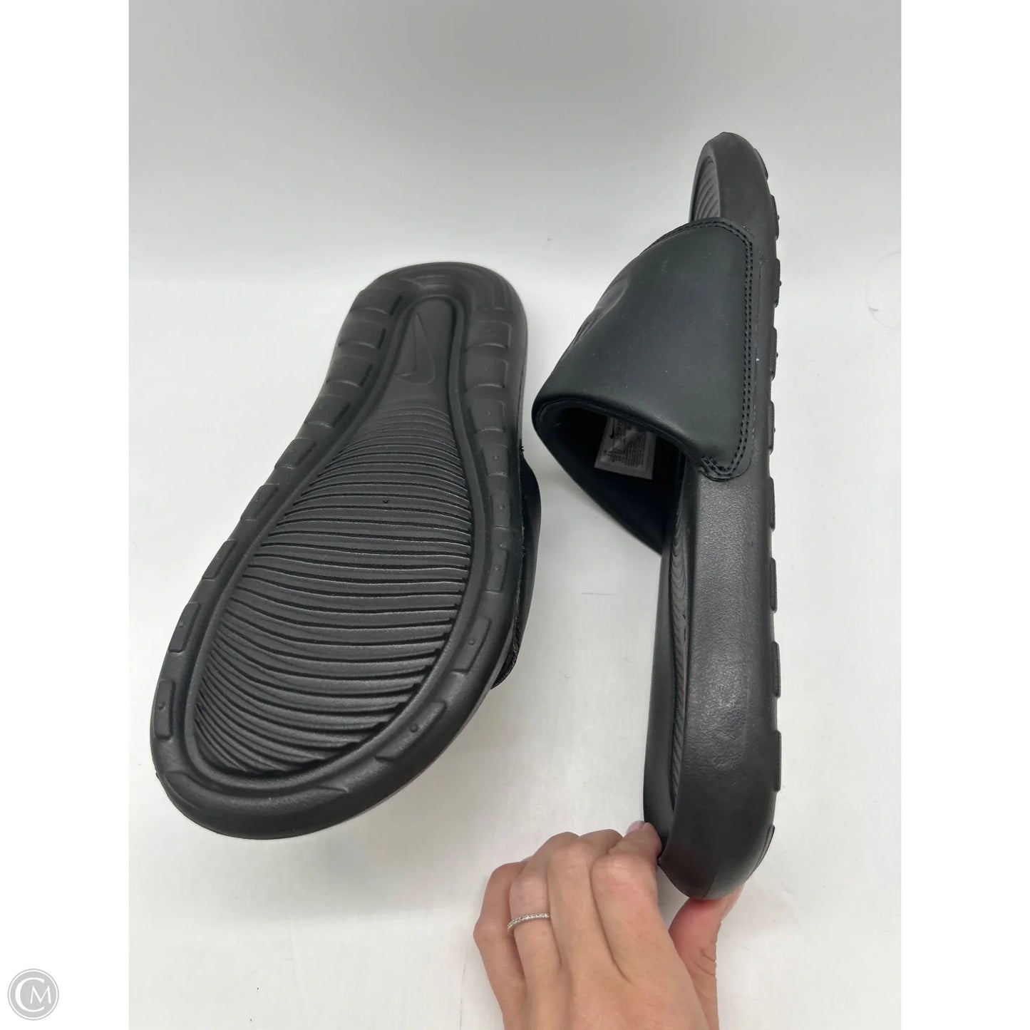 Shoes Flats By Nike In Black, Size: 11