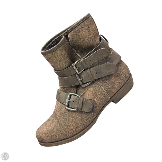 Boots Ankle Flats By Muk Luks In Brown, Size: 9