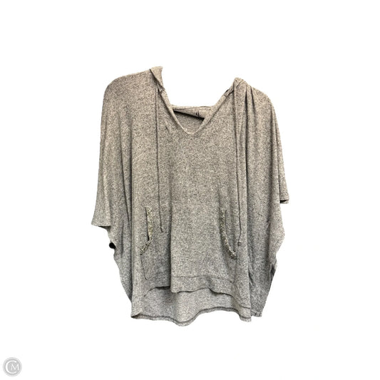 Top Short Sleeve By Juicy Couture In Grey, Size: Xl