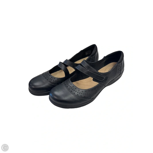 Shoes Flats By Clarks In Black, Size: 11