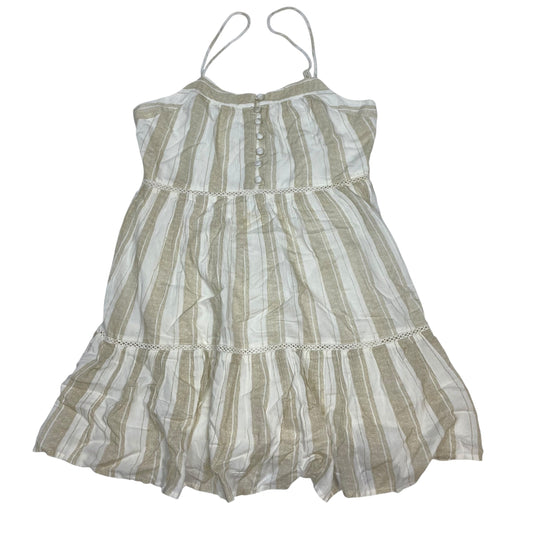 Dress Casual Short By Urban Outfitters In Cream & Tan, Size:S