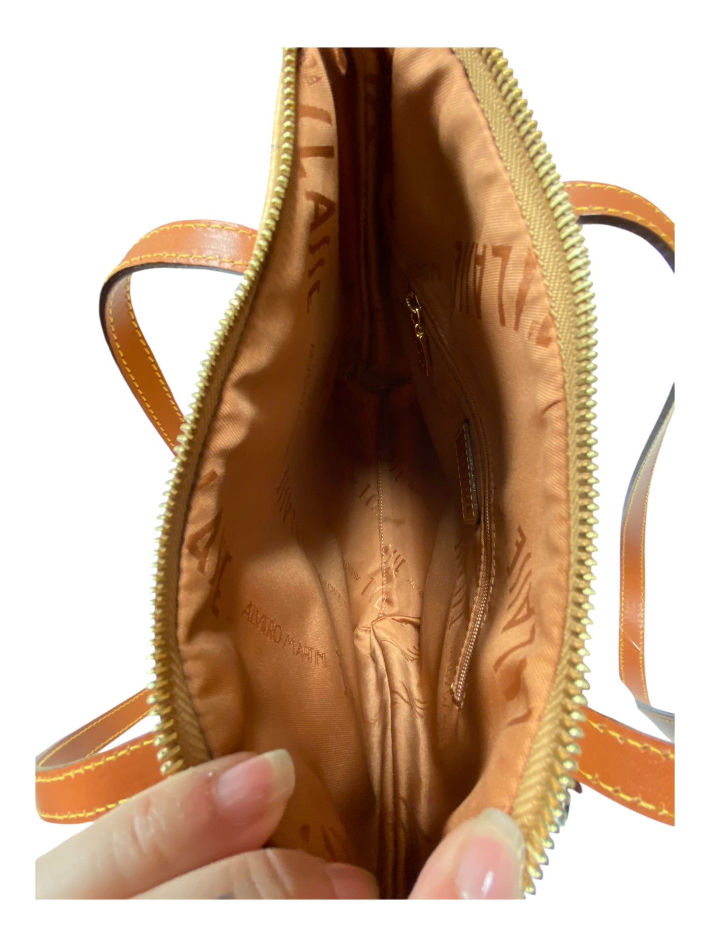 Handbag Designer By Cma In Multi, Size:Medium