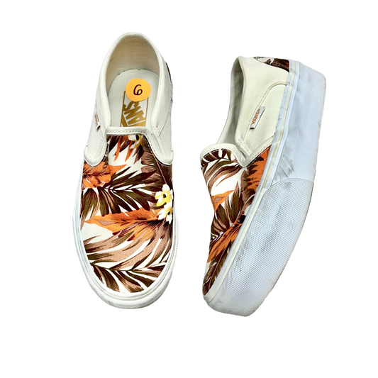 Shoes Sneakers By Vans  Size: 6