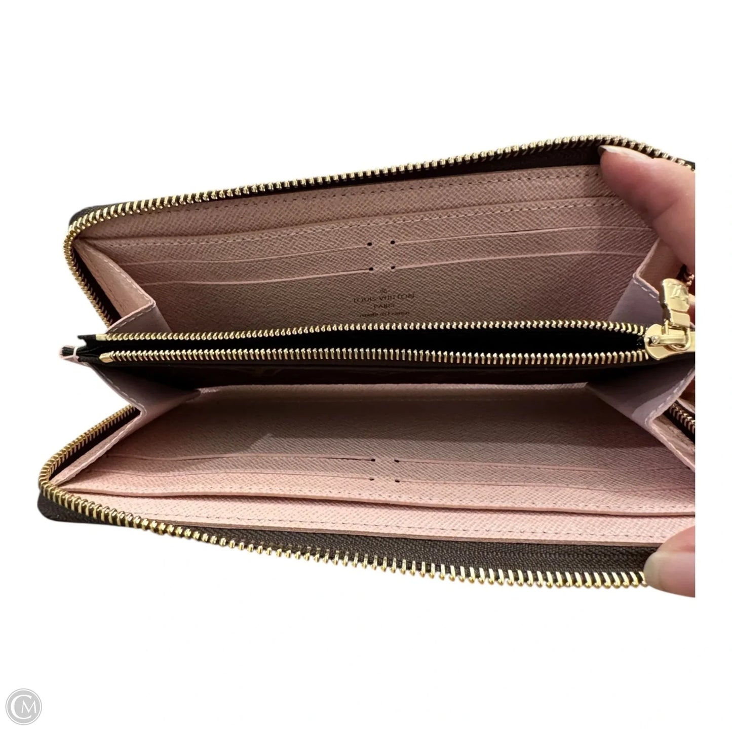 Wallet Luxury Designer By Louis Vuitton, Size: Medium