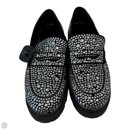 Shoes Flats By AZALEA WANG In Silver, Size: 11