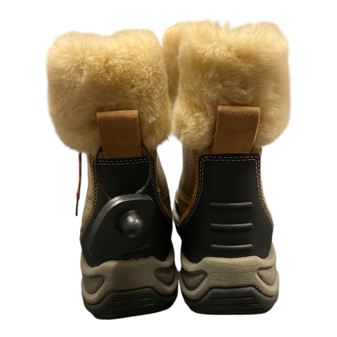 Boots Snow By Clarks In Brown & Red, Size: 8