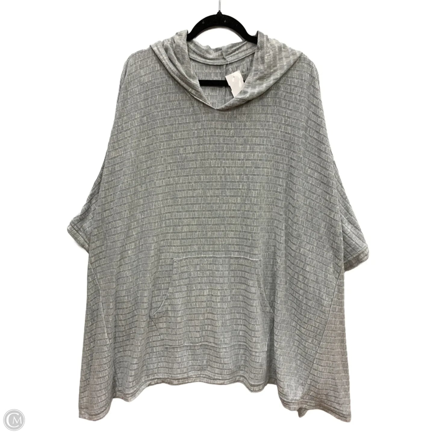 Poncho By Livi Active In Grey, Size: 22