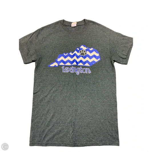 Top Short Sleeve By Gildan In Blue & Grey, Size: S