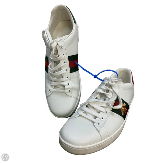 Shoes Luxury Designer By Gucci In Red & White, Size: 10