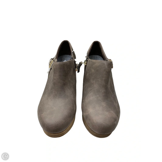 Boots Ankle Heels By Dr Scholls In Brown, Size: 8.5