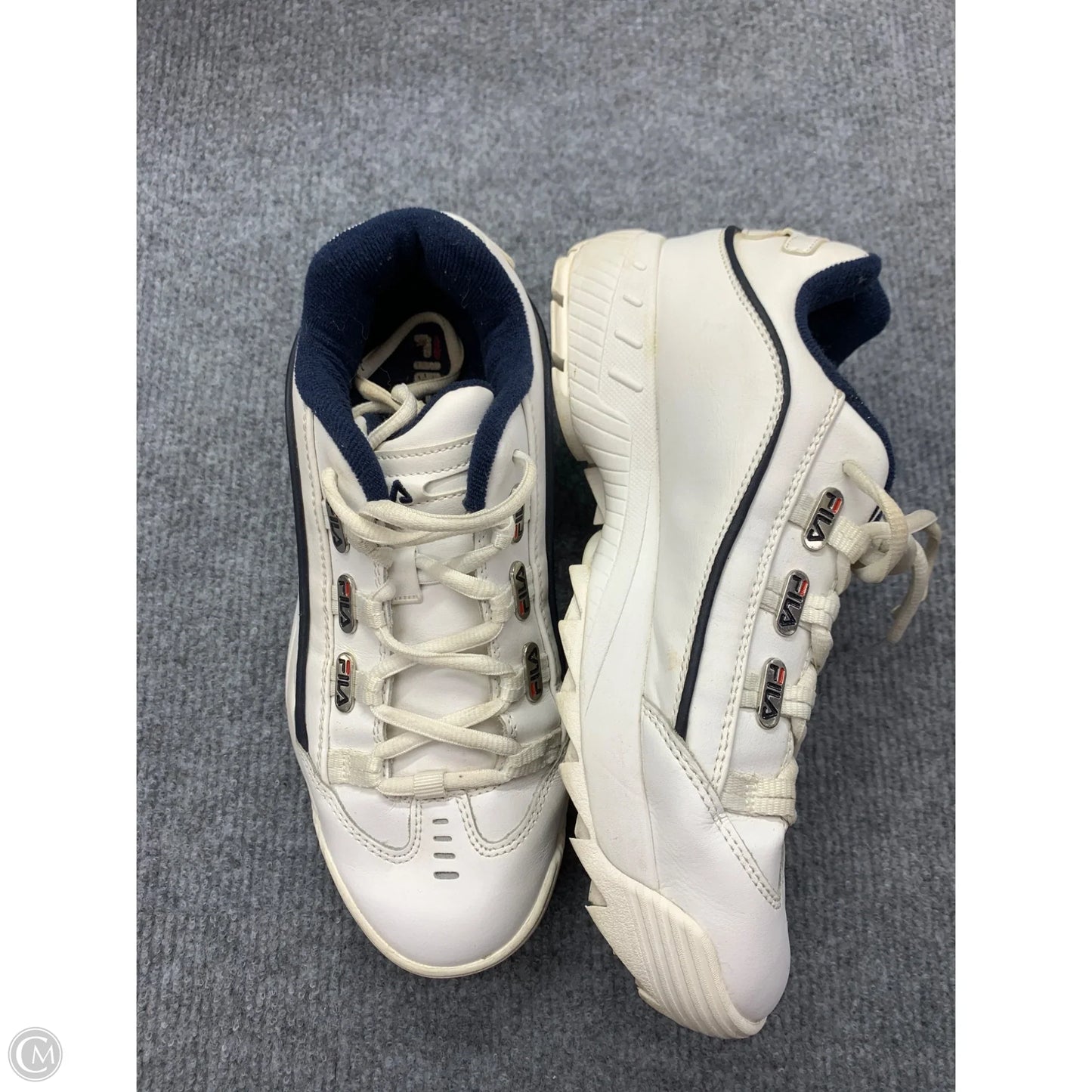 Shoes Athletic By Fila In White, Size: 8.5