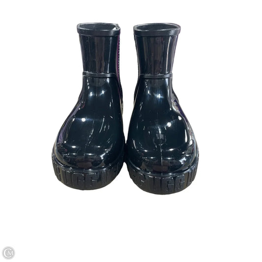 Boots Designer By Ugg In Black, Size: 9