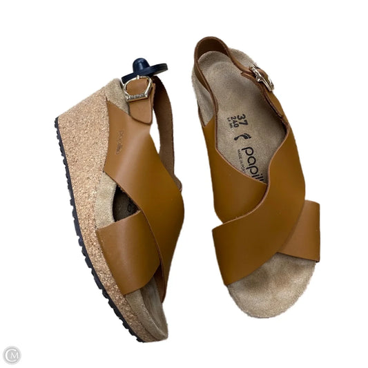Shoes Designer By Birkenstock In Tan, Size: 6