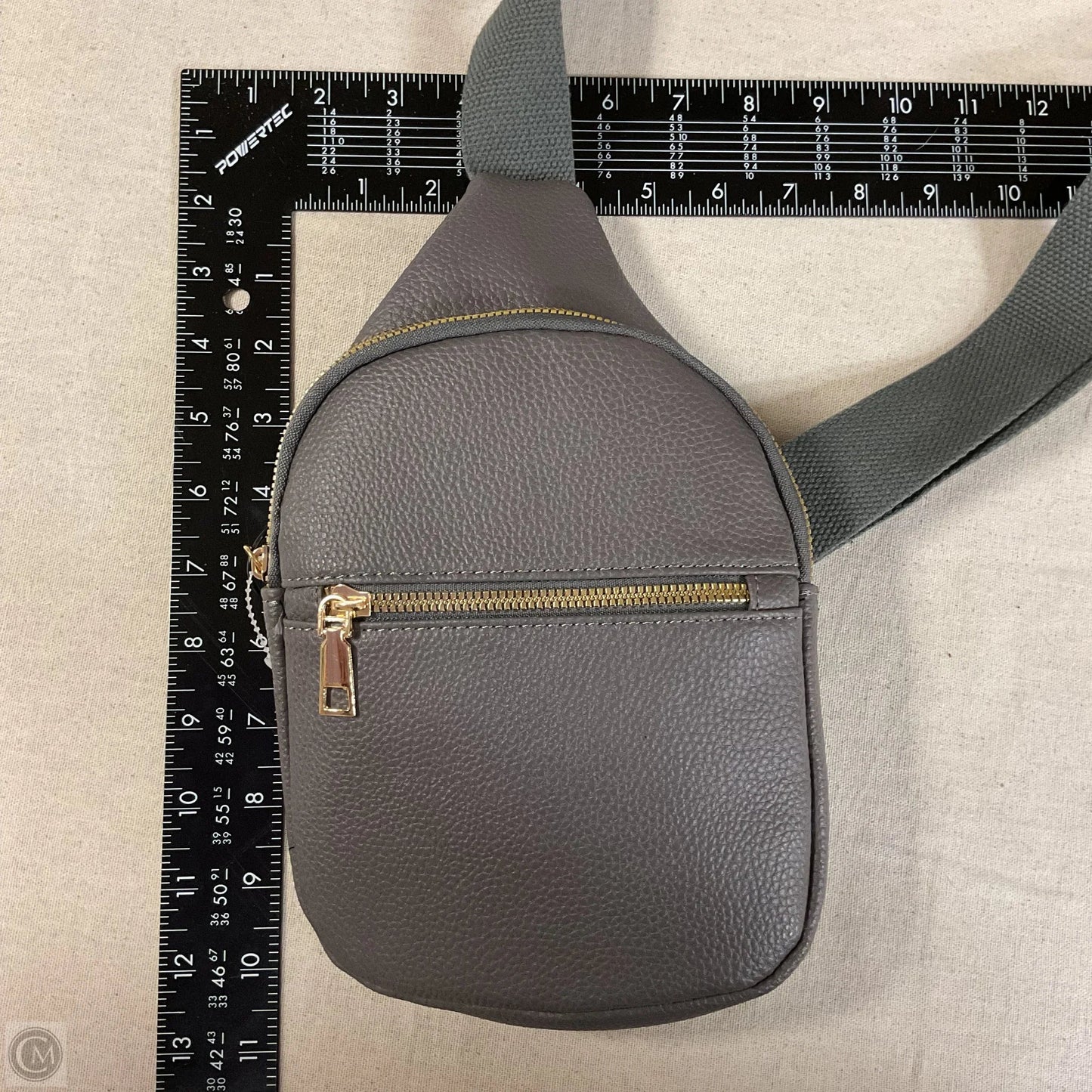 Belt Bag By Clothes Mentor, Size: Medium