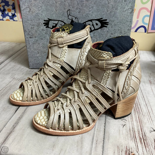 Sandals Heels Block By Freebird In Tan, Size: 7