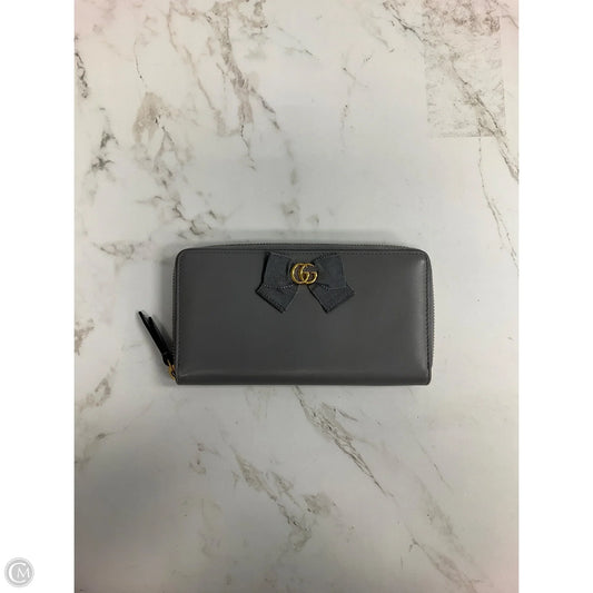Wallet Luxury Designer By Gucci, Size: Medium