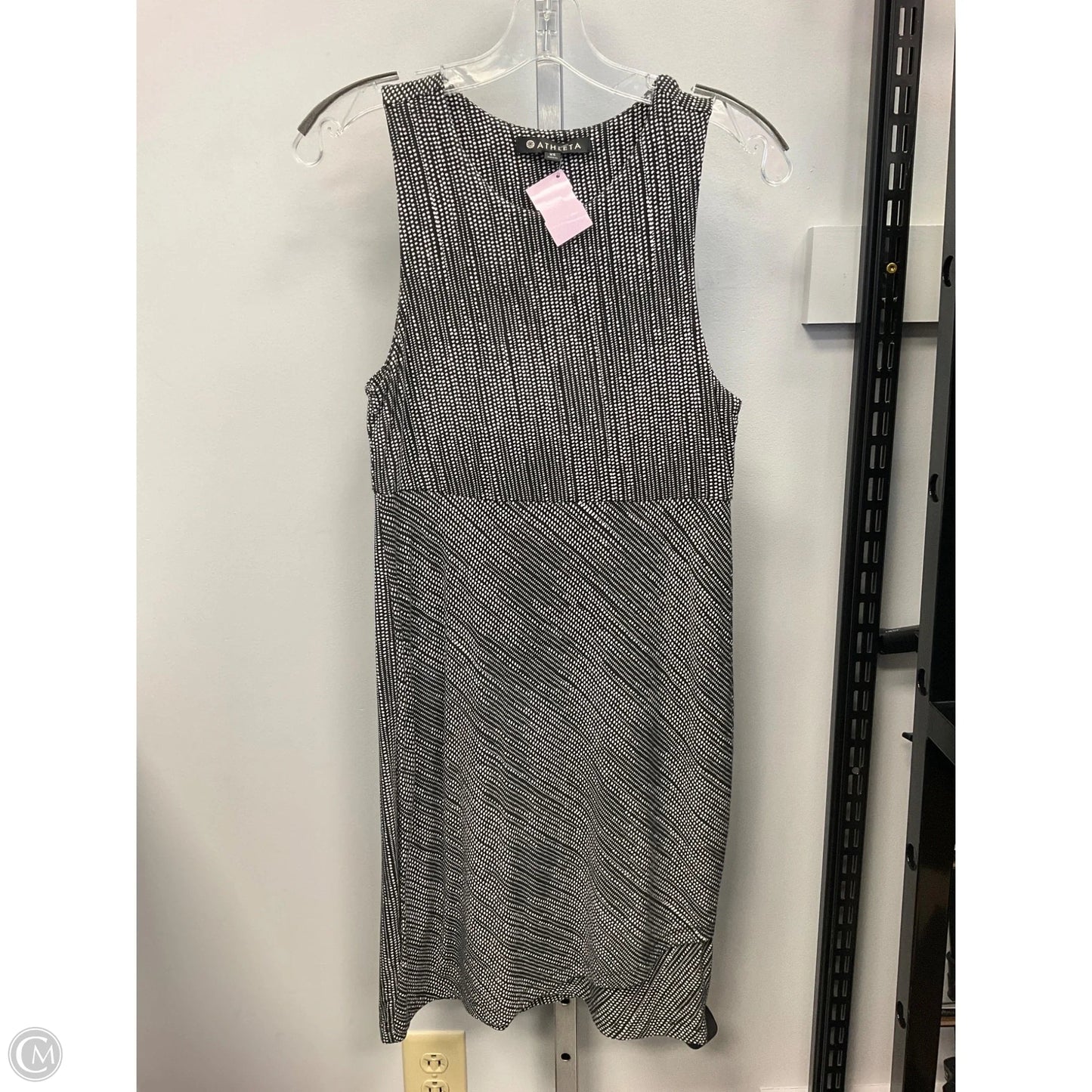 Dress Casual Short By Athleta In Black & White, Size: Xs