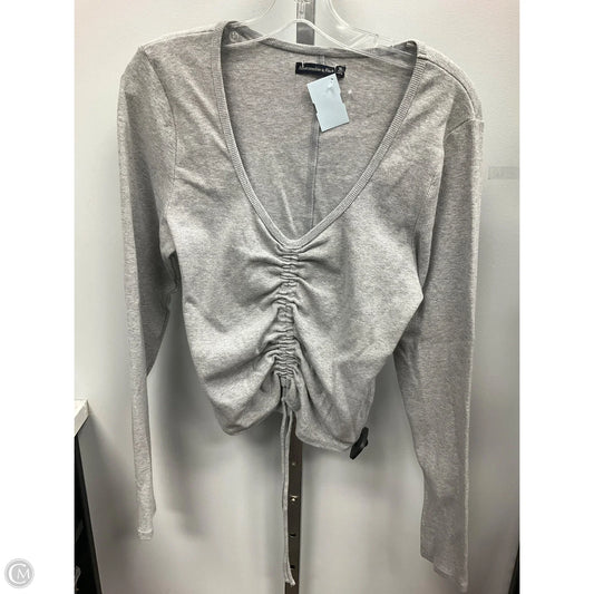 Top Long Sleeve By Abercrombie And Fitch In Grey, Size: Xl