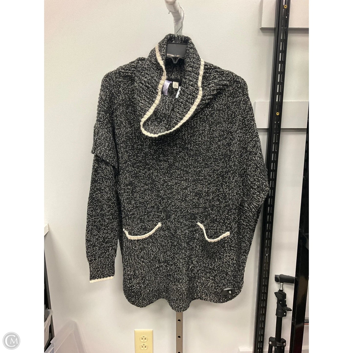 Sweater By Alya In Black & Cream, Size: L