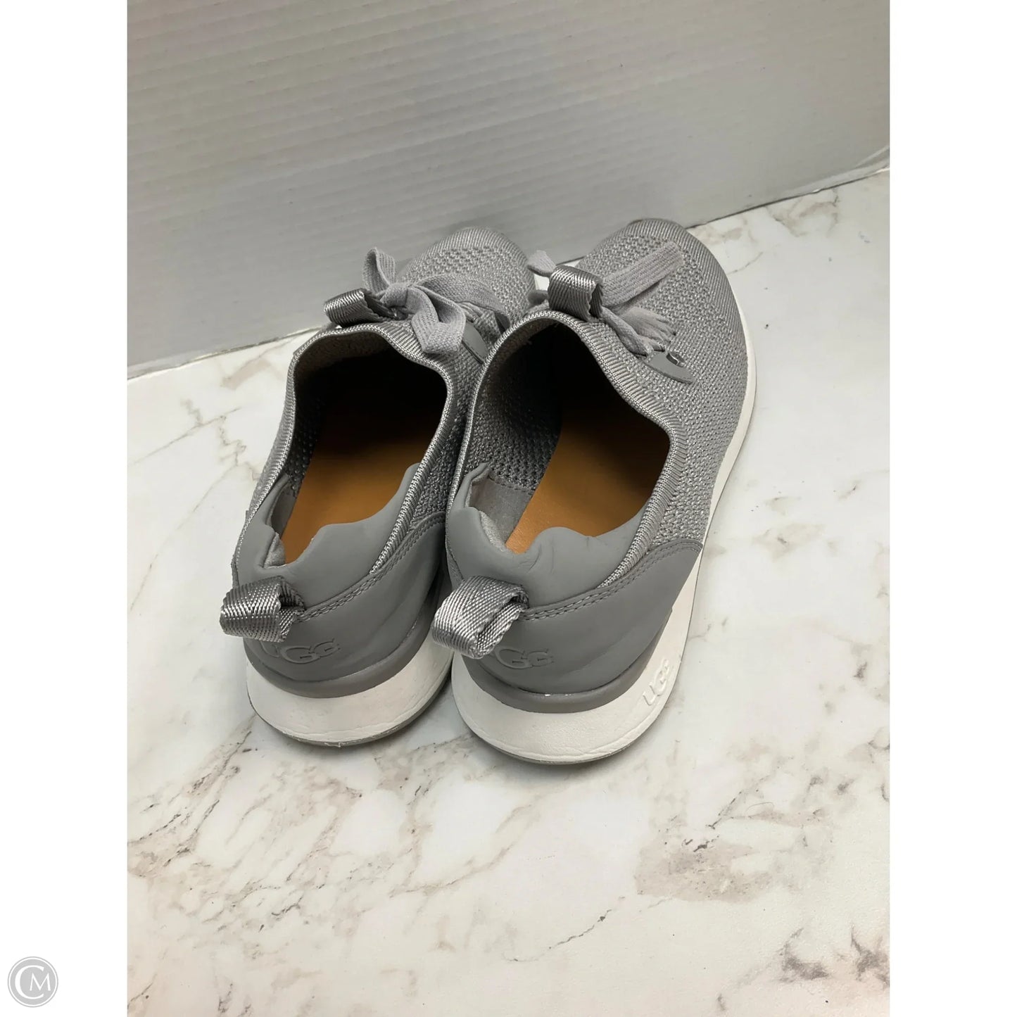 Shoes Designer By Ugg In Grey, Size: 9