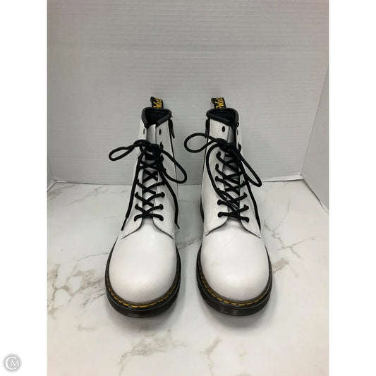 Boots Ankle Flats By Dr Martens In White, Size: 7