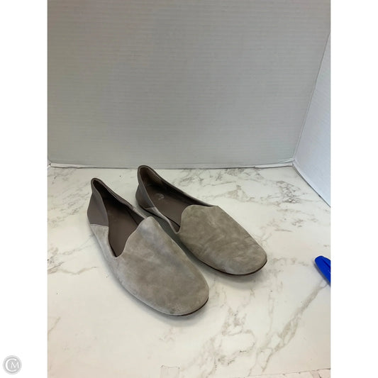 Shoes Flats By Vince In Grey, Size: 8
