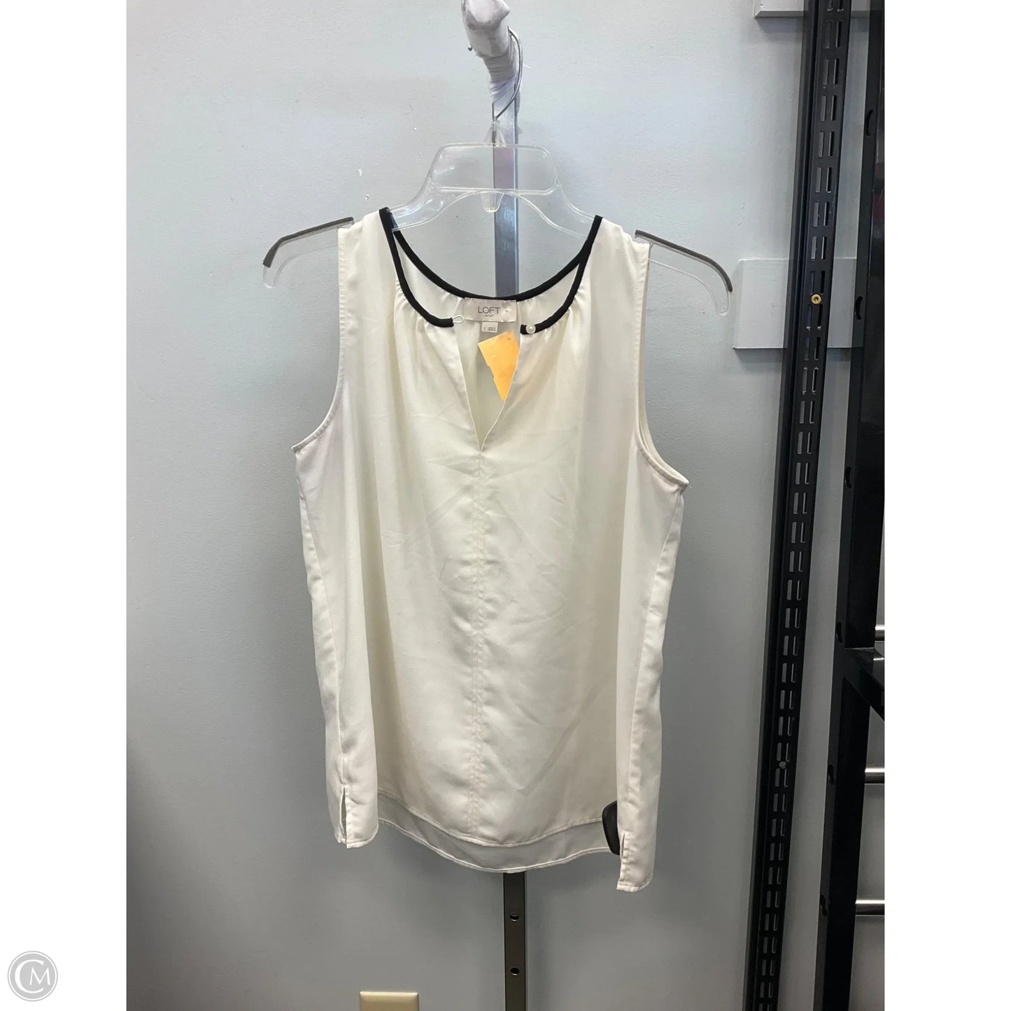 Top Sleeveless By Loft In Cream, Size: S